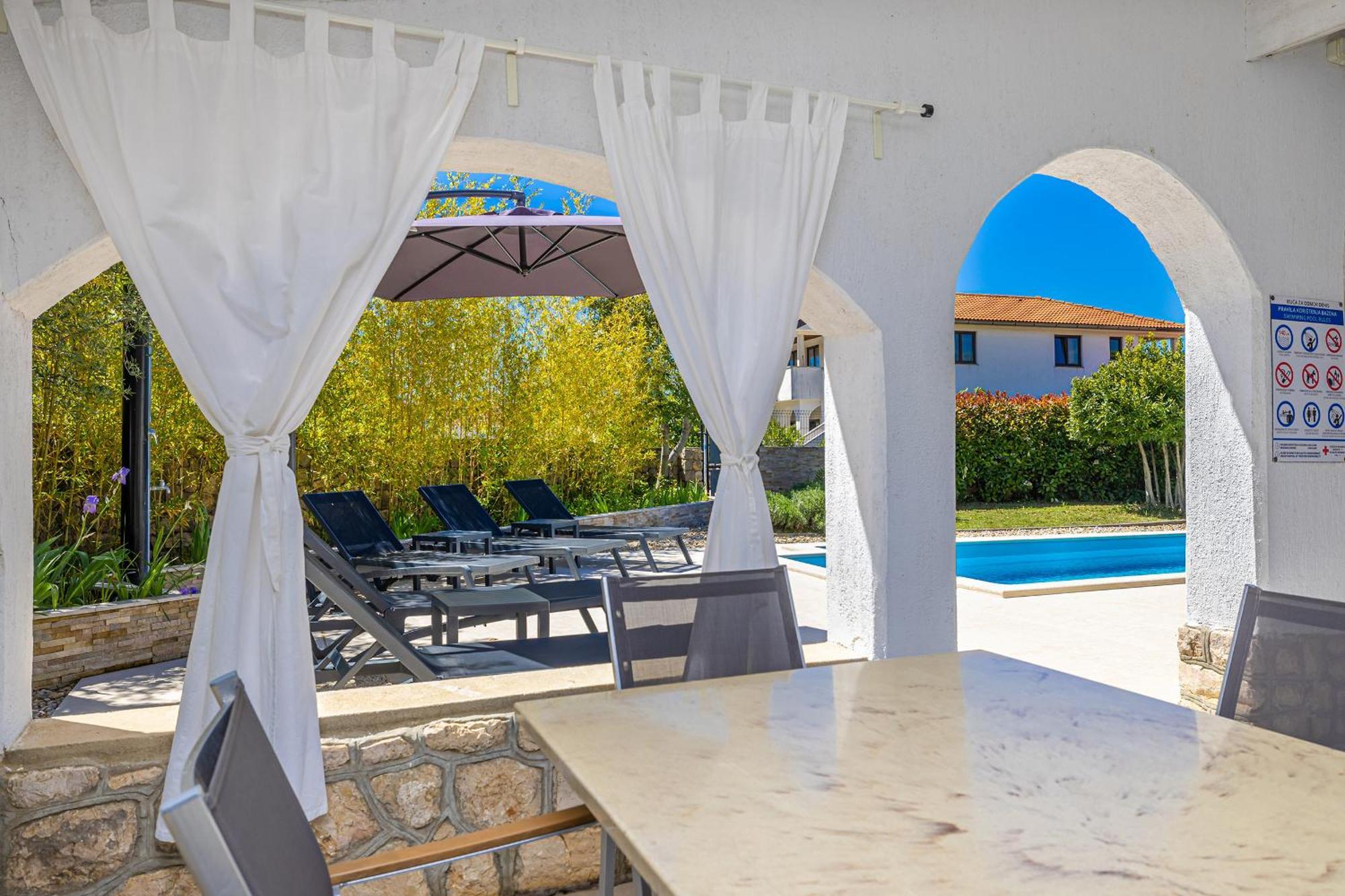Holiday House Kai With Private Pool Pinezici  Exterior photo